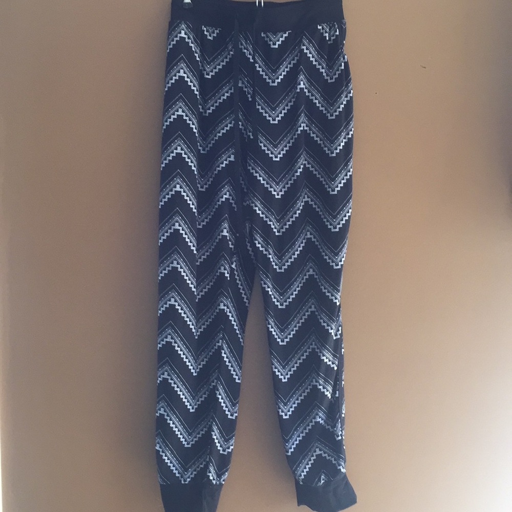 Black and white joggers BARELY WORN